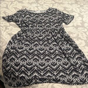 Honey and Lace Black and White Chevron Maxi Dress with Pockets